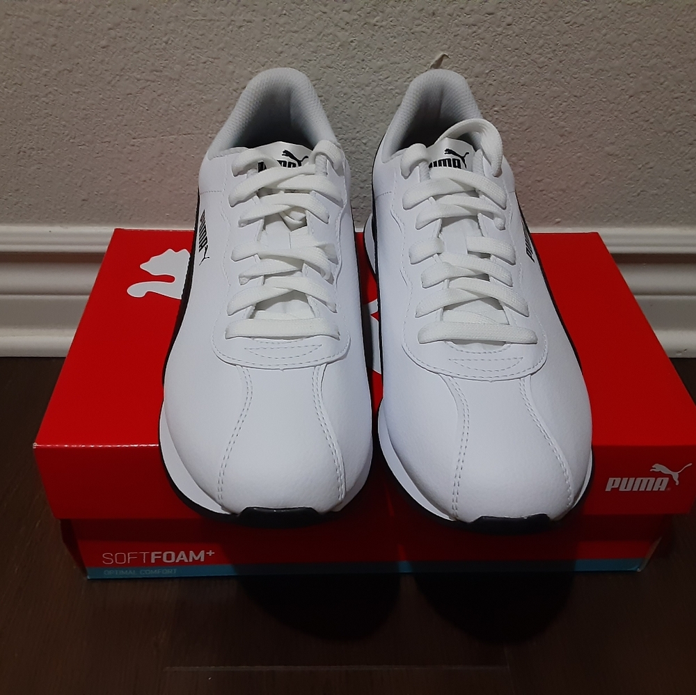 Puma - Picture 2 of 4